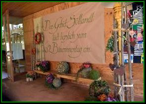 Bild k�nnte enthalten: 7 Personen, Personen, die lachen, Personen, die stehen, Schnee, im Freien und Natur