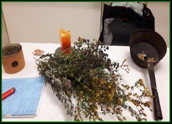 Bild k�nnte enthalten: 7 Personen, Personen, die lachen, Personen, die stehen, Schnee, im Freien und Natur